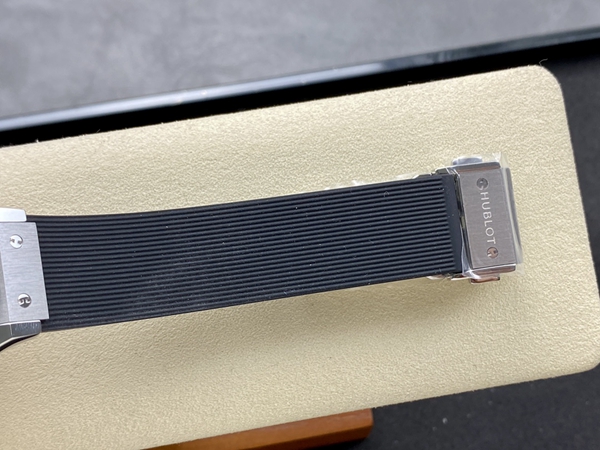 ウブロコピー時計素材ディテール